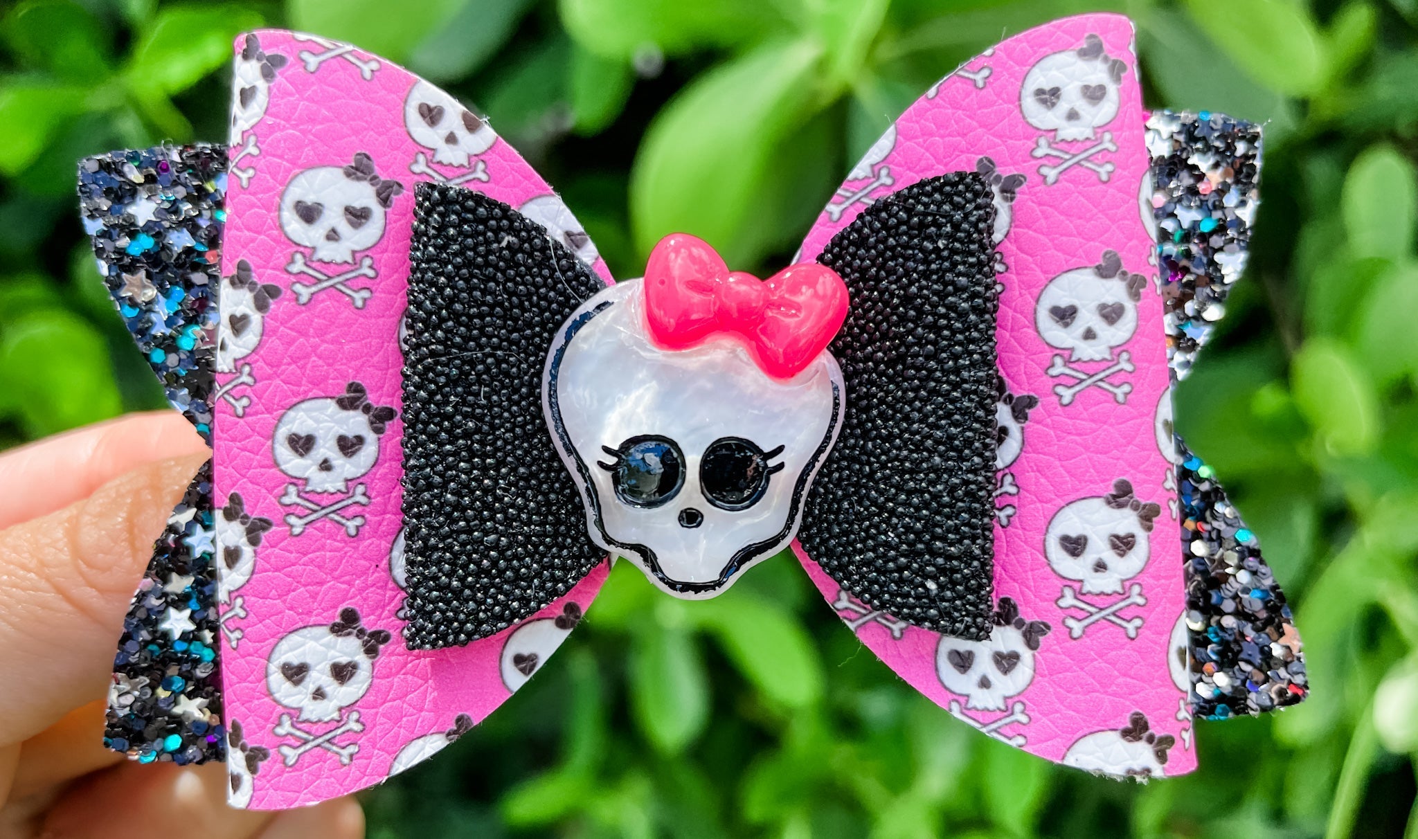 Skull Bow