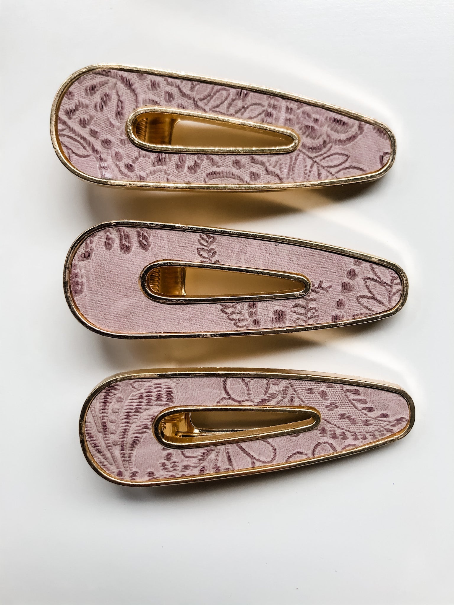 Samantha Gold Metal Leather Clip